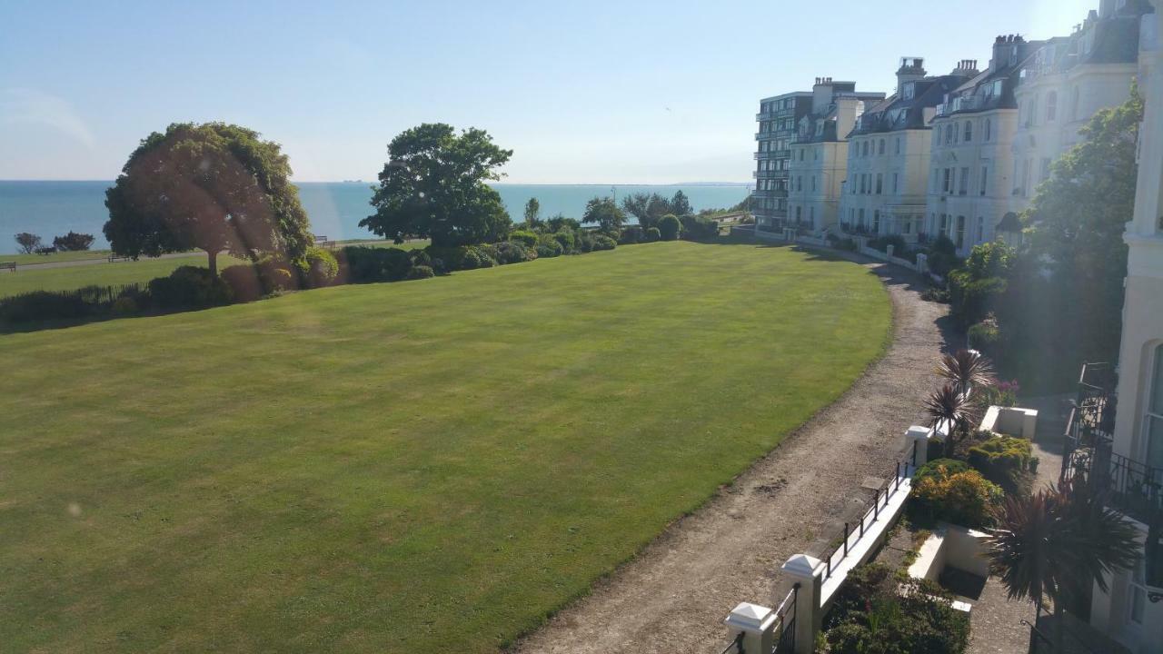 Westward Ho Hotel Folkestone Exteriör bild